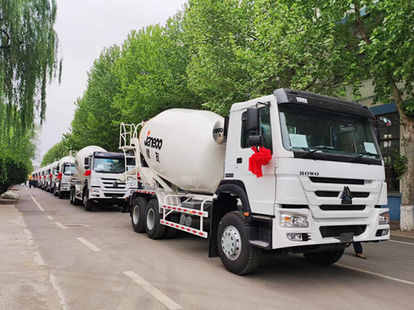 服務(wù)海外工程建設(shè)，勇做“一帶一路”建設(shè)“排頭兵”